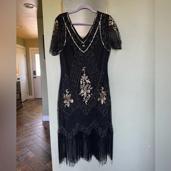 Flapper Style roaring 20’s Babeyond Black and Gold Beaded Dress with fringe XXL - Picture 1 of 8